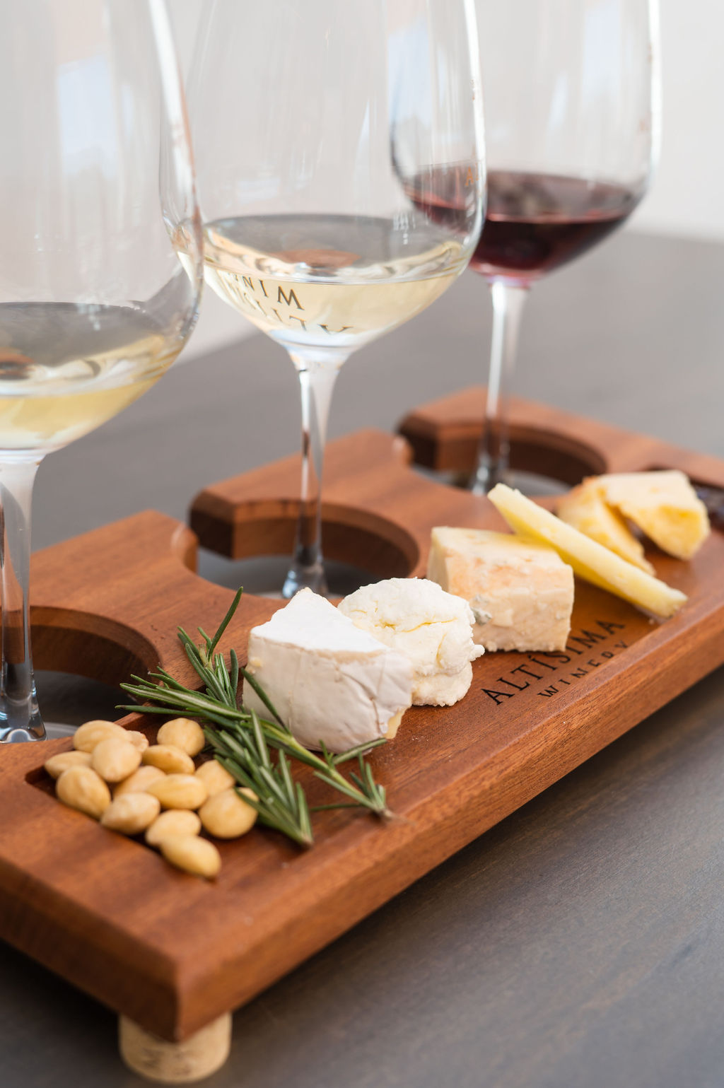 altisima winery tour wine and cheese pairing